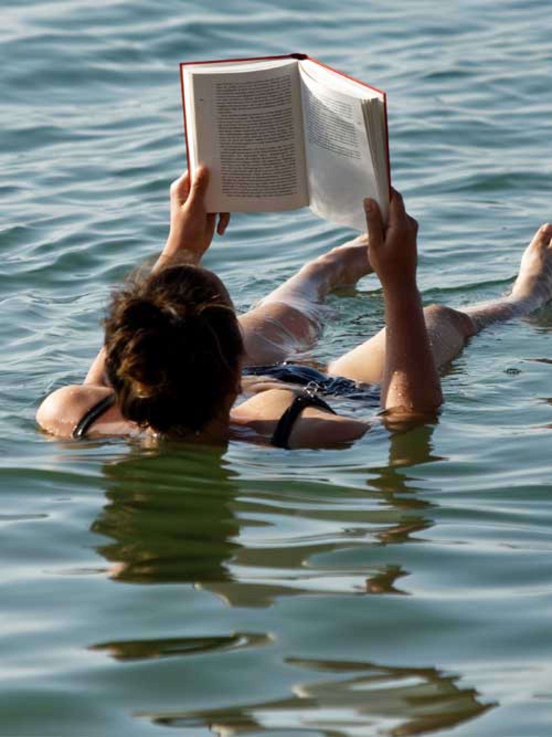 floating in dead sea 